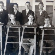 Борис Кривошапкин на уроке рисования 